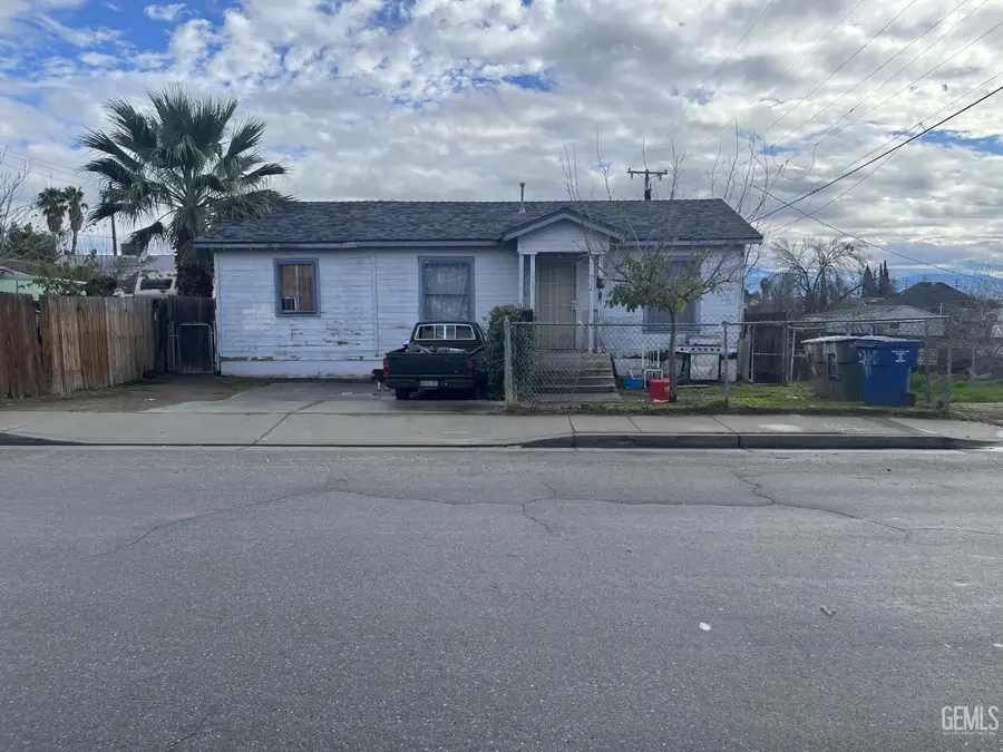 2119 ROBINSON STREET, Bakersfield, CA 93305 - Image #3