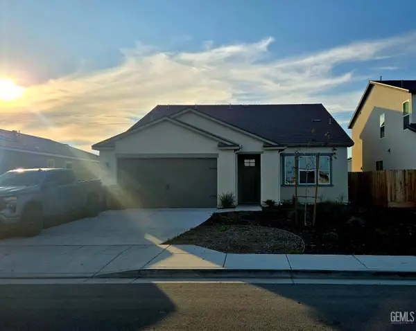 9007 MIRANDA GARDEN STREET, Bakersfield, CA 93311