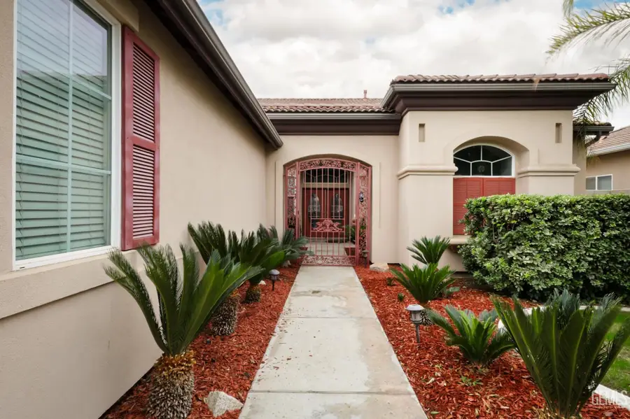 13417 HINAULT DRIVE, Bakersfield, CA 93314 - #3