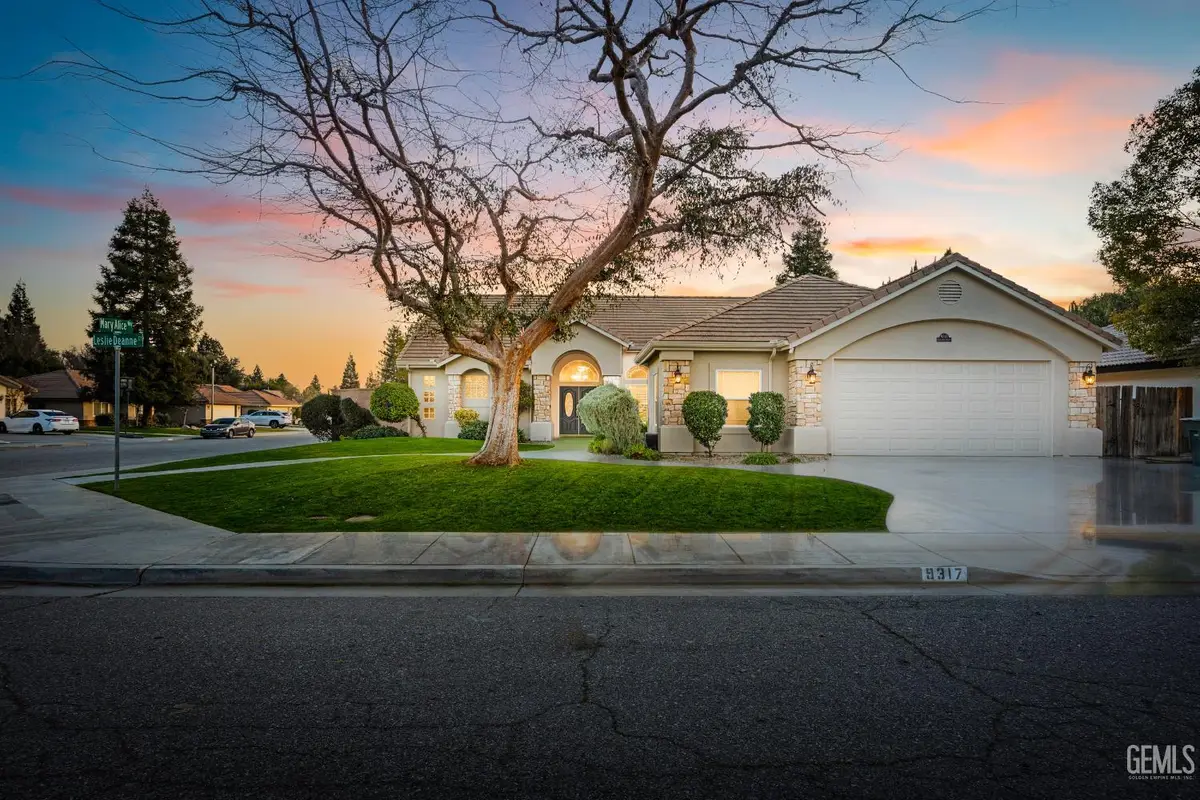 9317 LESLIE DEANN COURT, Bakersfield, CA 93312 - Image #1