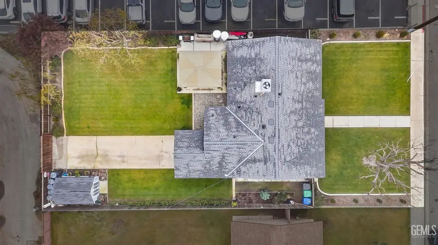 355 S WALL STREET, Shafter, CA 93263 - Image #3