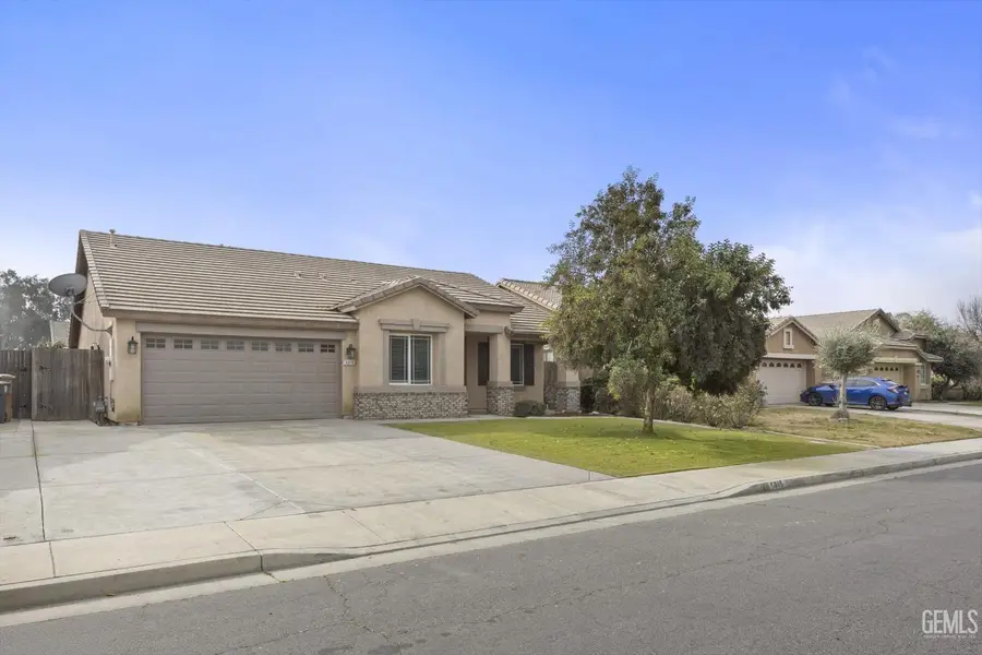 5015 SILVER CLOVER AVENUE, Bakersfield, CA 93313 - Image #2
