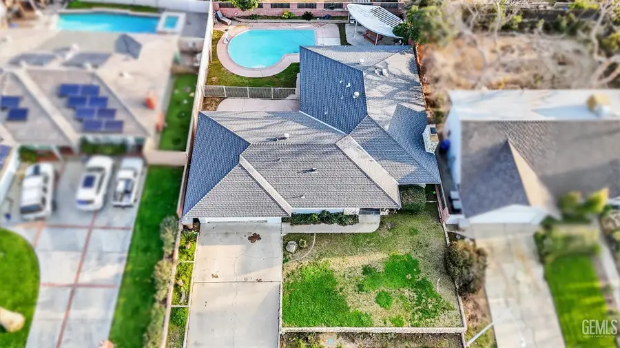 2931 CREST DRIVE, Bakersfield, CA 93306 - Image #3