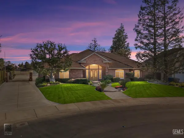 6728 IRON OAK DRIVE, Bakersfield, CA 93312