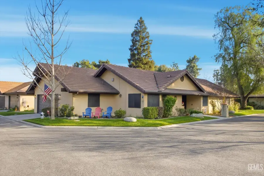 2323 EASTHILLS DRIVE #34, Bakersfield, CA 93306 - Image #3