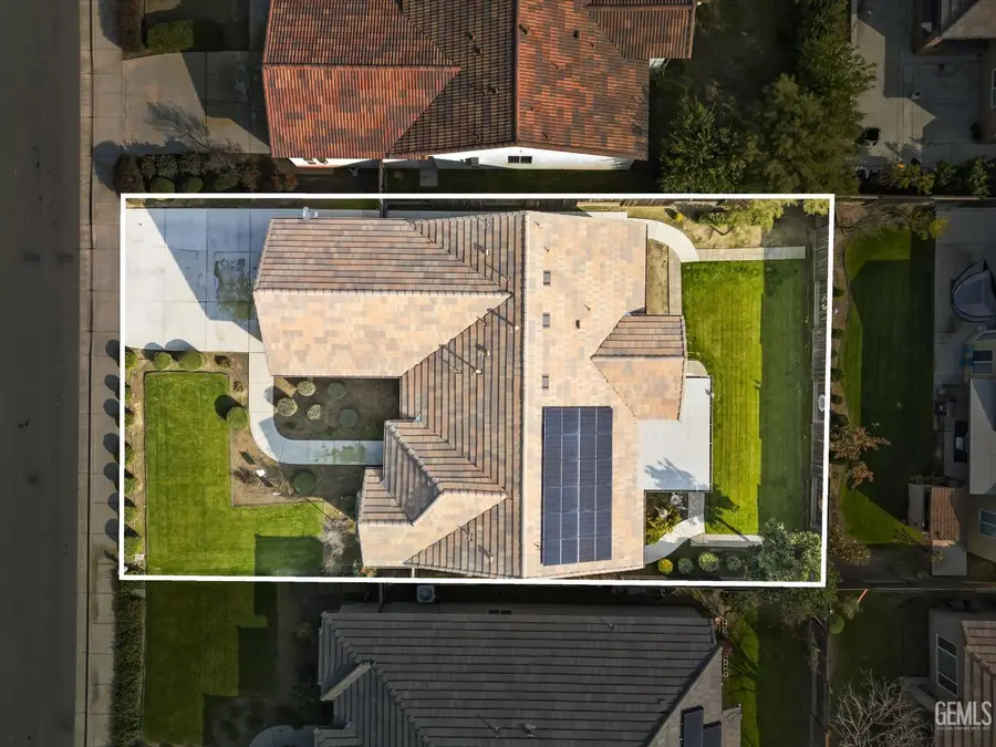 9111 RIBSTON AVE, Bakersfield, CA 93312 - Image #3