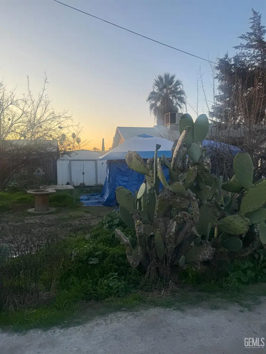 131 W 3RD STREET, Buttonwillow, CA 93206 - #2