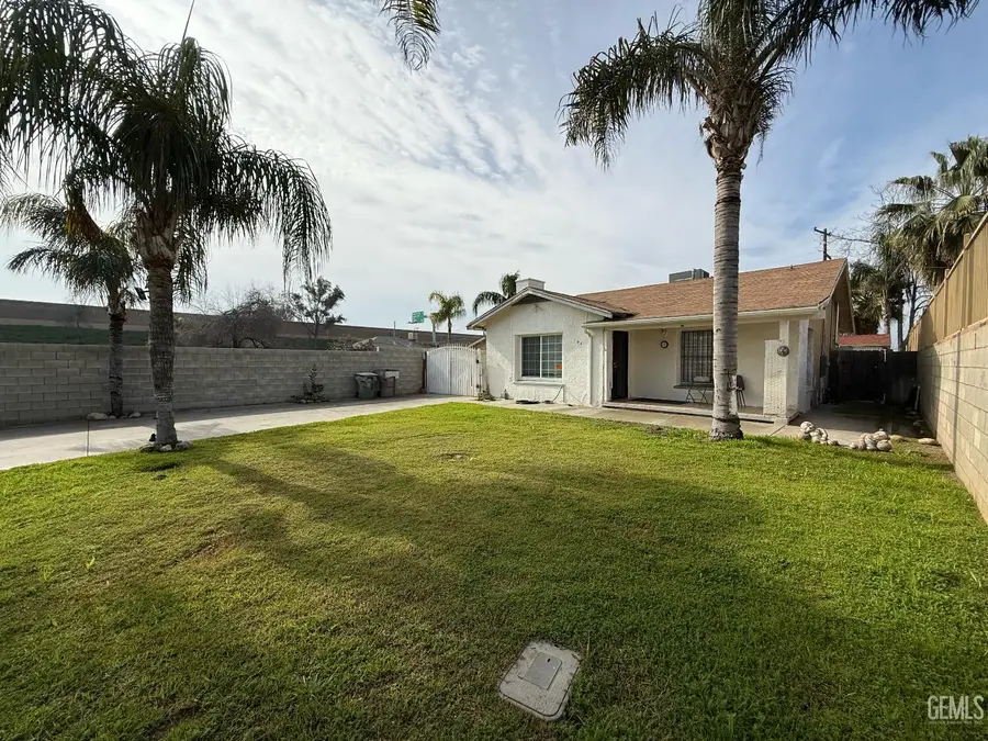 104 S KINCAID STREET, Bakersfield, CA 93307 - #3