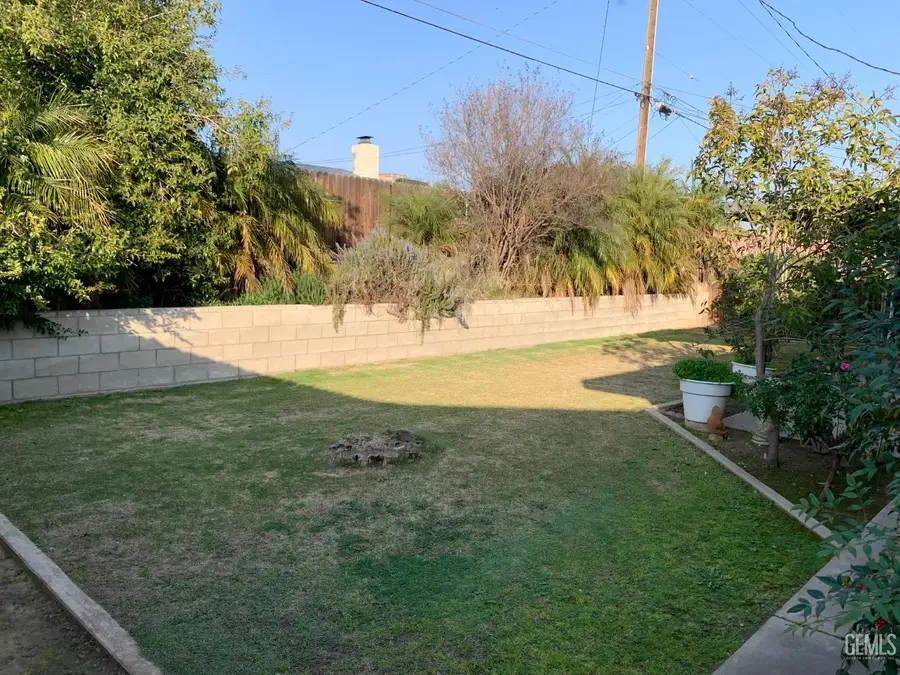 916 ALANDALE AVENUE, Bakersfield, CA 93308 - #2