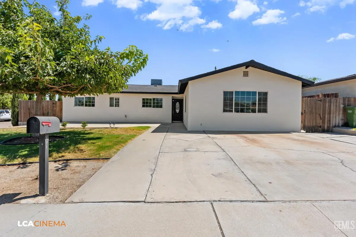 201 SUZANNE LANE, Taft, CA 93268 - #1