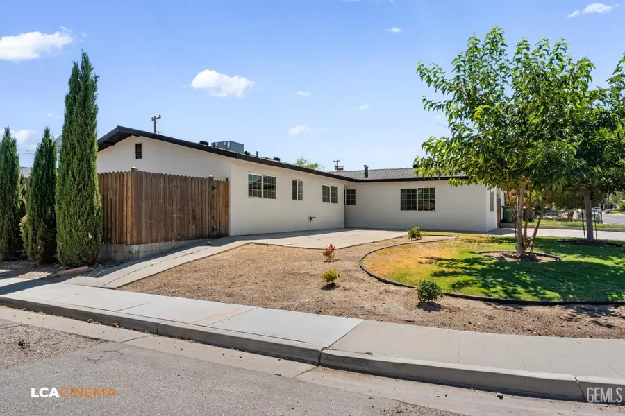 201 SUZANNE LANE, Taft, CA 93268 - #2