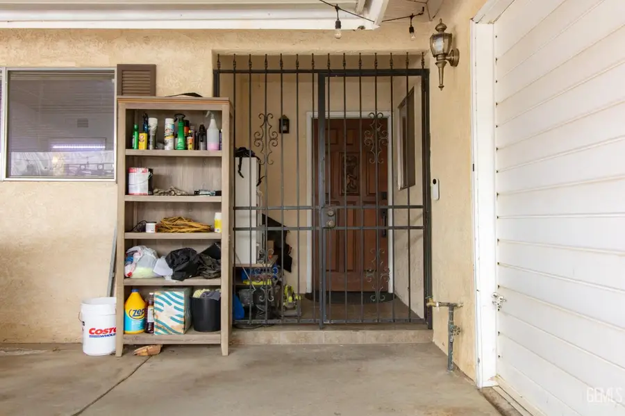 4501 KNOLL DRIVE, Bakersfield, CA 93308 - Image #2