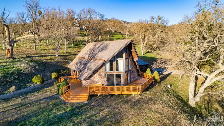 24450 OAKTREE COURT, Tehachapi, CA 93561 - #3