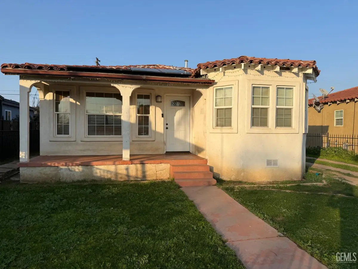 2106 MONTEREY STREET, Bakersfield, CA 93305 - #1