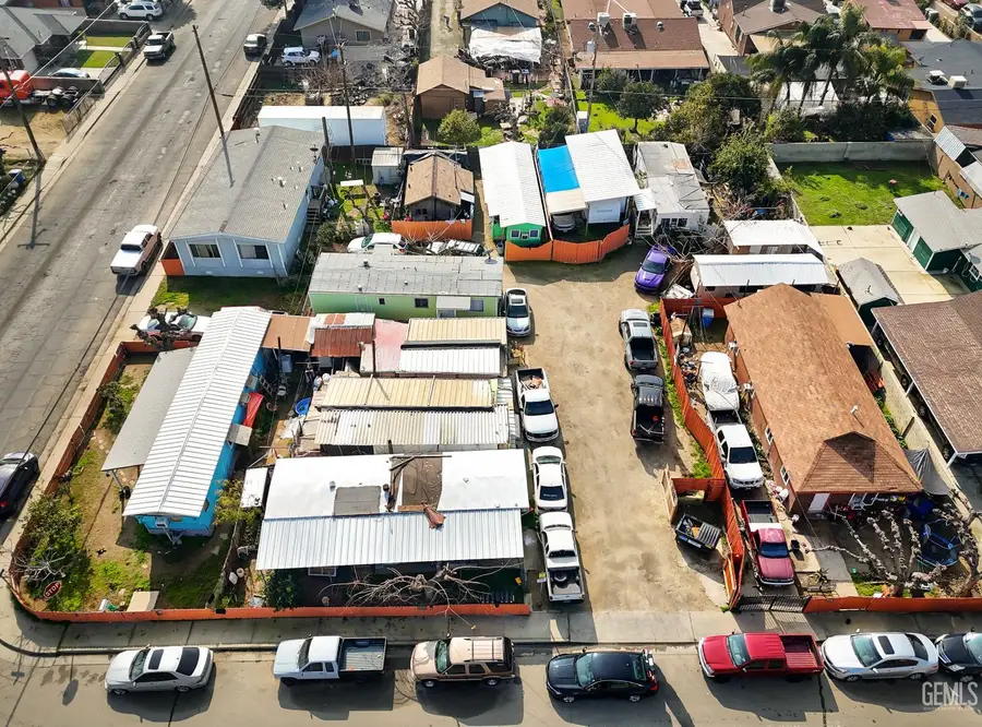 417 WILSON STREET, Arvin, CA 93203 - #2