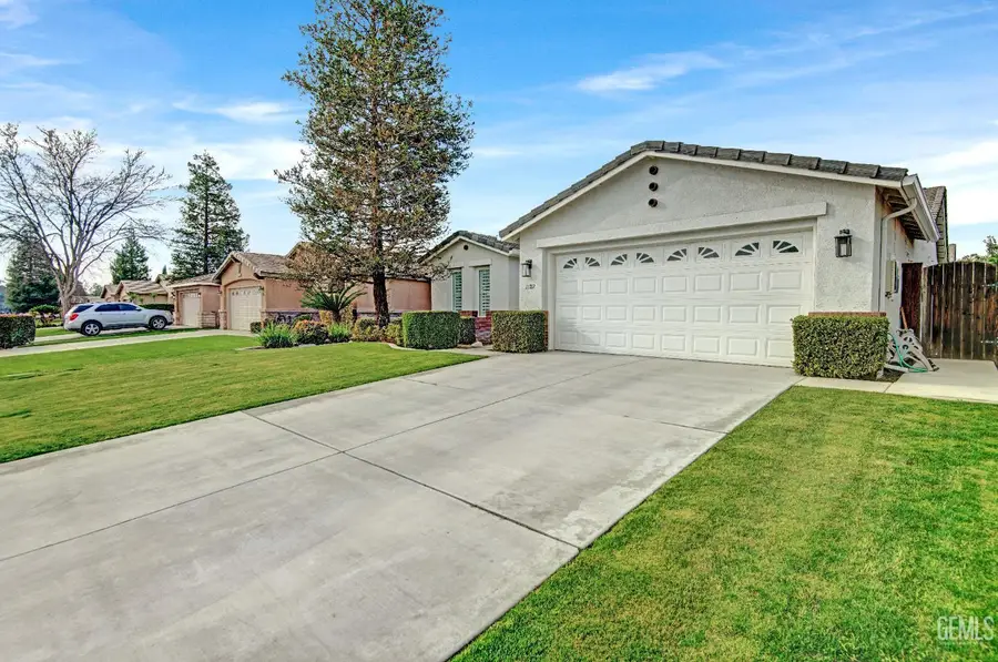 11512 INDIAN HAWTHORNE STREET, Bakersfield, CA 93311 - Image #3