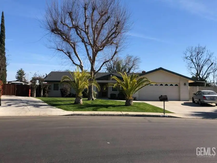 1304 MANNING STREET, Bakersfield, CA 93309 - #3