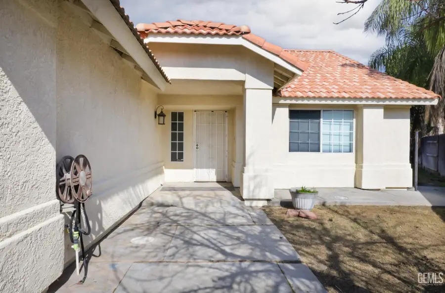 804 DE ORO COURT, Bakersfield, CA 93314 - Image #2