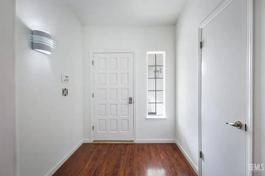 804 DE ORO COURT, Bakersfield, CA 93314 - Image #3