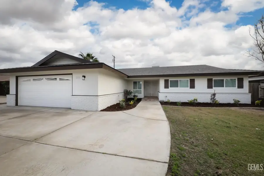 2519 HOLLADAY AVENUE, Bakersfield, CA 93313 - #2