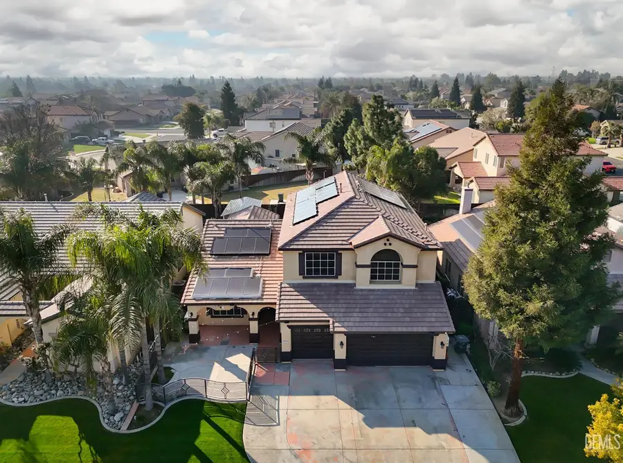 7105 TRIPLE FALLS DRIVE, Bakersfield, CA 93312 - #3