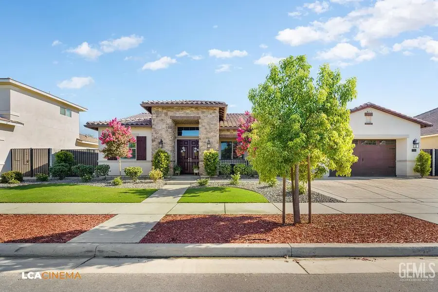 11702 RAINDROP LANE, Bakersfield, CA 93311 - Image #2