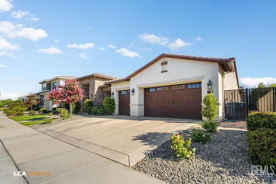 11702 RAINDROP LANE, Bakersfield, CA 93311 - Image #3