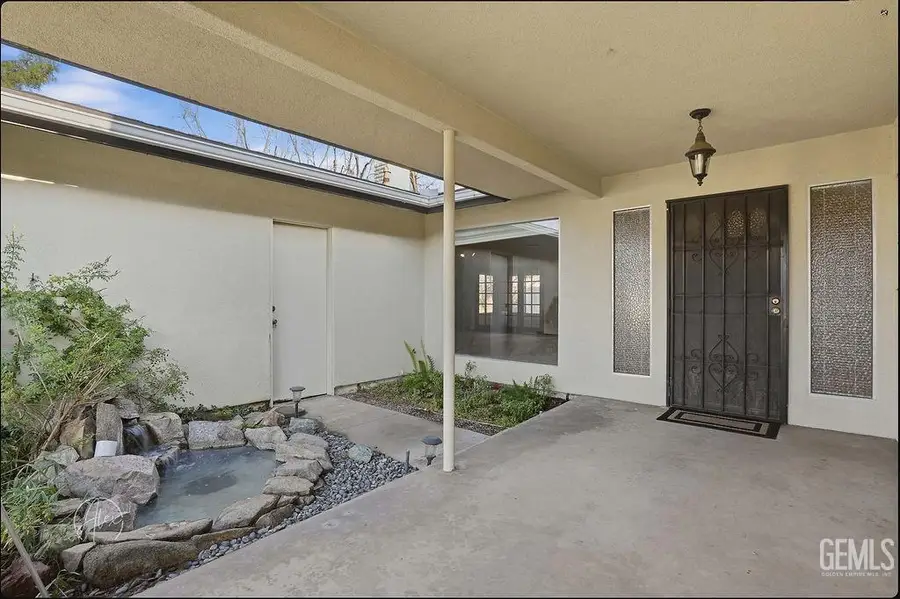 5401 BURNING TREE COURT, Bakersfield, CA 93309 - Image #3