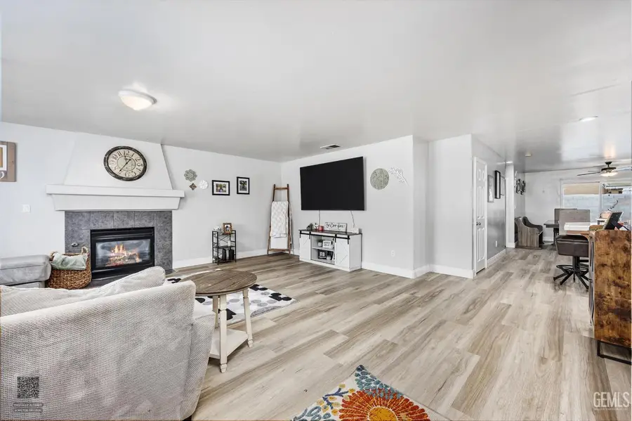 9007 BROADWAY AVENUE, Bakersfield, CA 93311 - Image #3