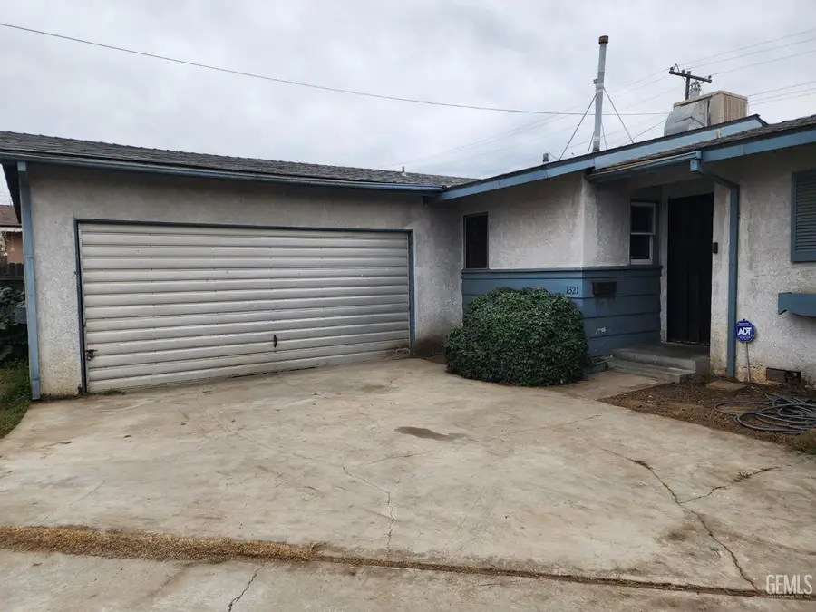 1321 CARSON AVENUE, Bakersfield, CA 93304 - Image #3