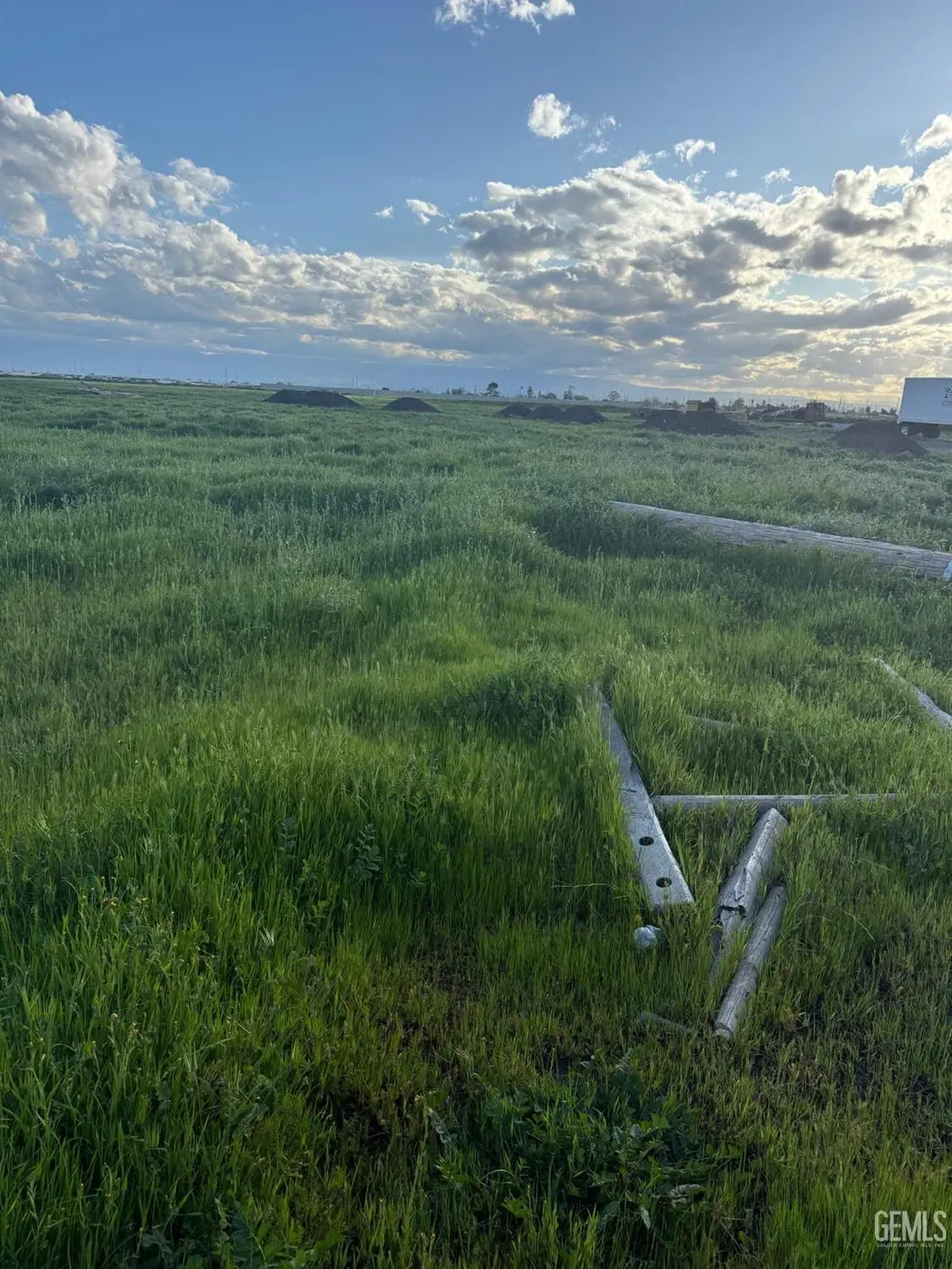 2329 WATTS DRIVE, Bakersfield, CA 93307 - #1