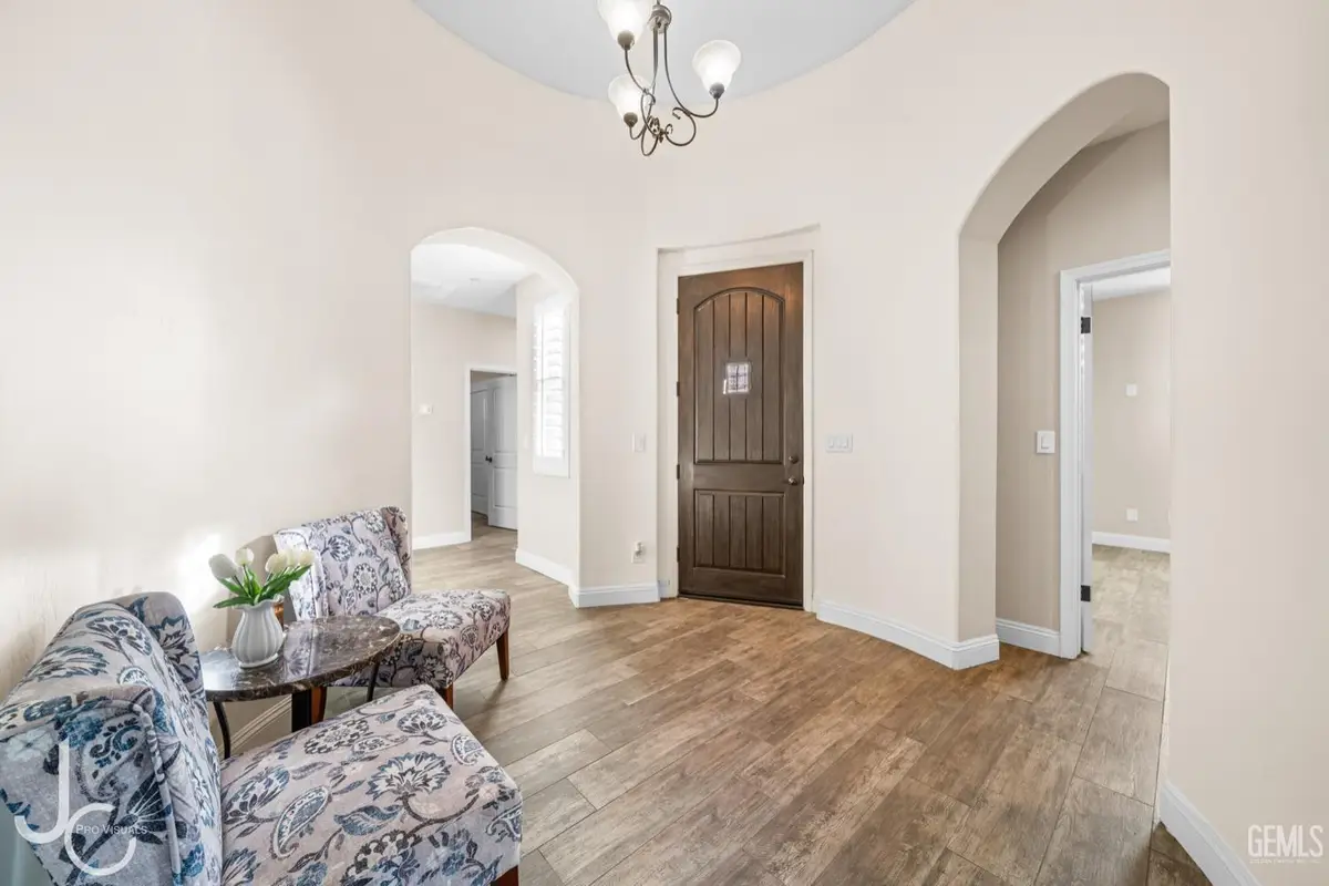 7303 WHISKEY CREEK DRIVE, Bakersfield, CA 93311 - #1