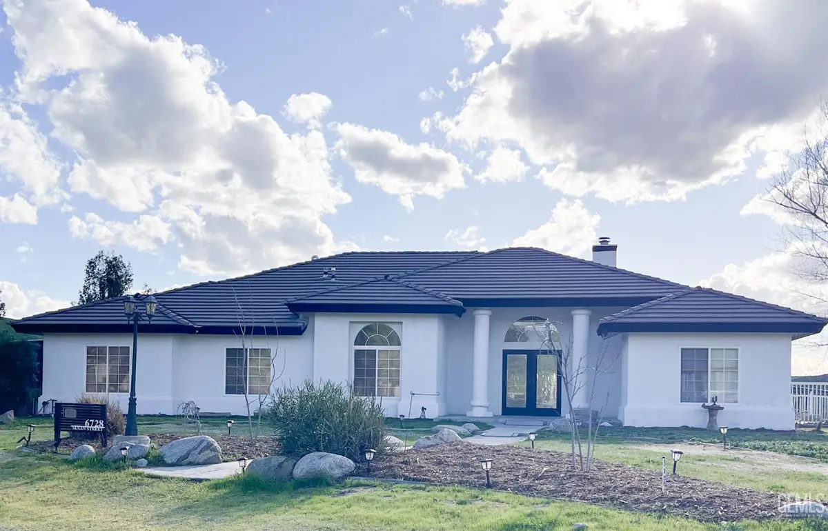 6728 SUSAN STREET, Bakersfield, CA 93308 - #1