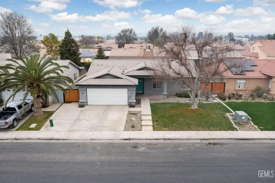 5212 MILAGRO DRIVE, Bakersfield, CA 93307 - #2