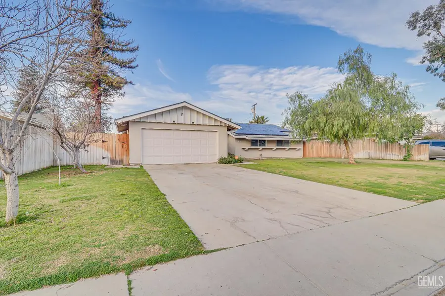 5804 CARISSA AVENUE, Bakersfield, CA 93309 - #2