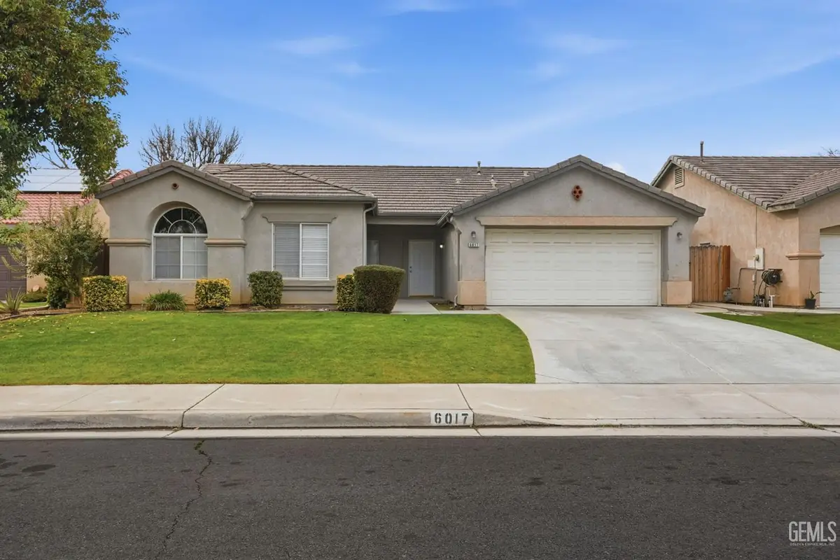 6017 LAKEWOOD SHORES DRIVE, Bakersfield, CA 93312 - #1