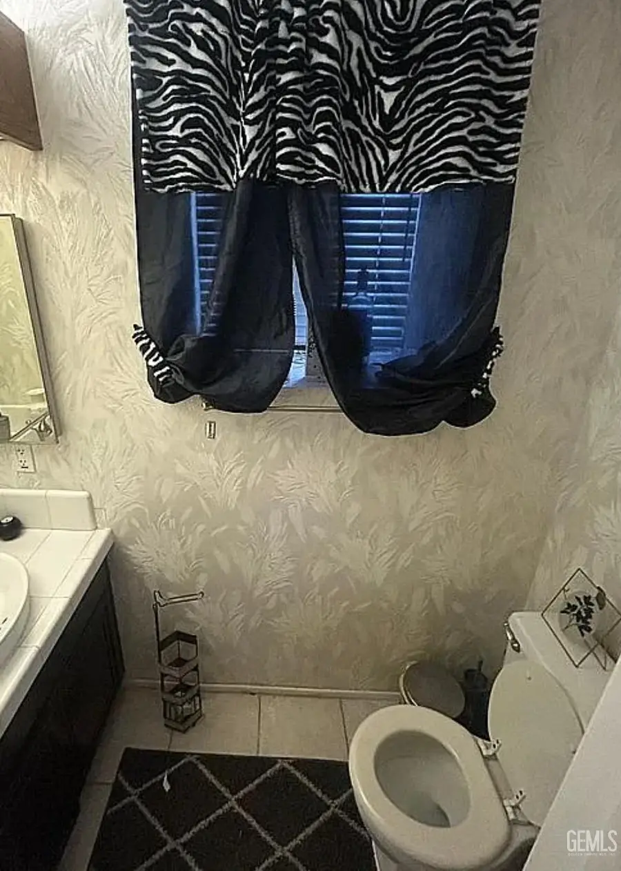 3301 COLUMBUS STREET #5, Bakersfield, CA 93306 - #2