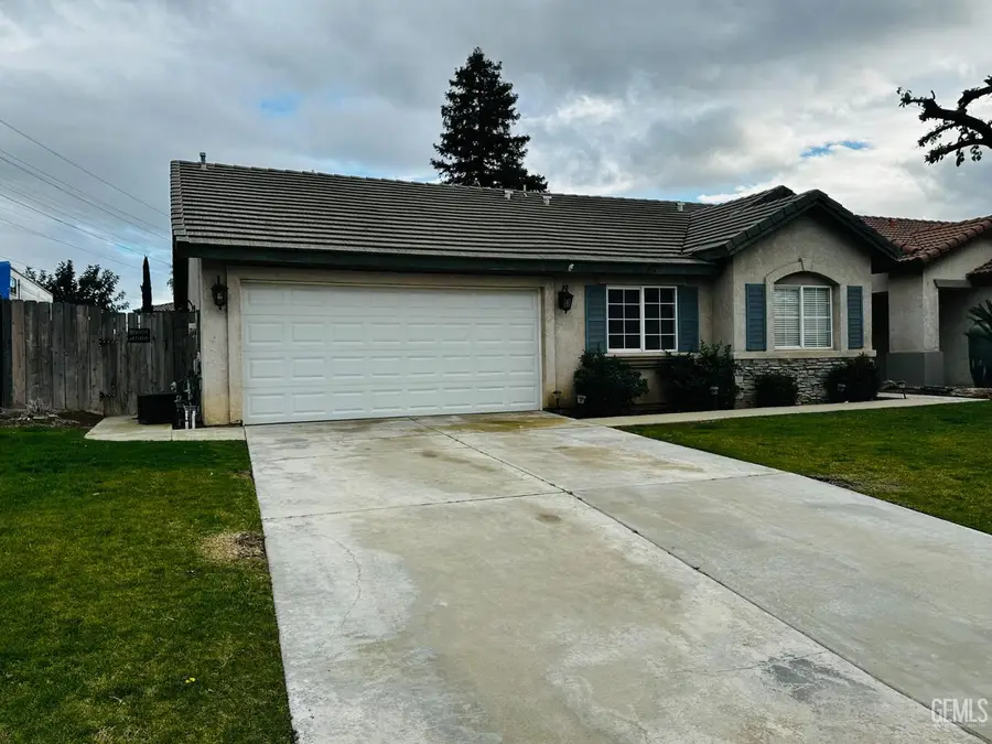 8105 MOSSROCK DRIVE, Bakersfield, CA 93312 - #3