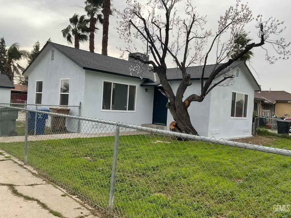 1305 WASHINGTON AVENUE, Bakersfield, CA 93308 - #1