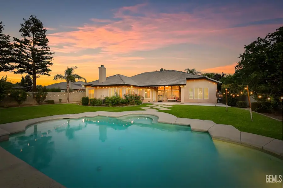 12504 CROWN CREST DRIVE, Bakersfield, CA 93311 - #2