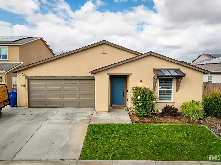 6012 ESMERELDA AVENUE, Bakersfield, CA 93313 - #3