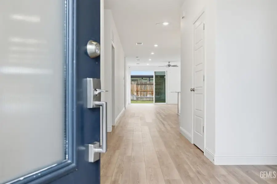 6516 WALKERS GLEN LANE, Bakersfield, CA 93313 - #3