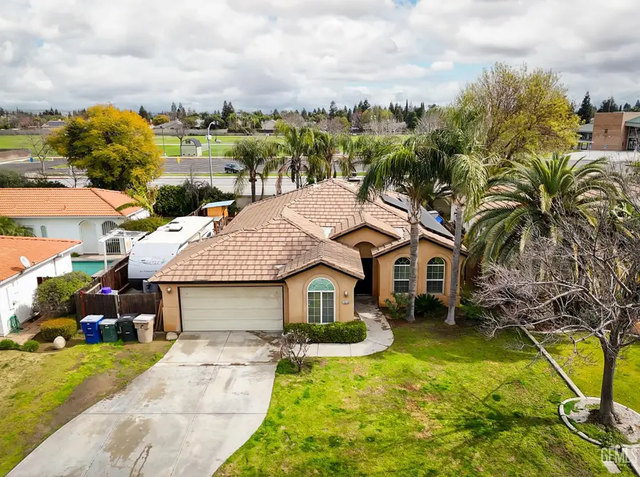 7216 CAFE ROUGE DRIVE, Bakersfield, CA 93312 - #2