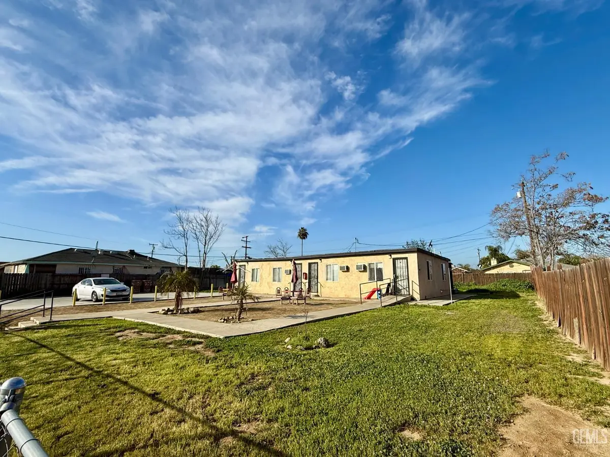 304 CLYDE STREET, Bakersfield, CA 93307 - #1