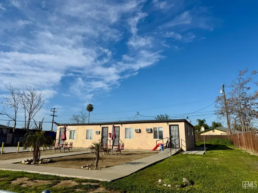 304 CLYDE STREET, Bakersfield, CA 93307 - #2