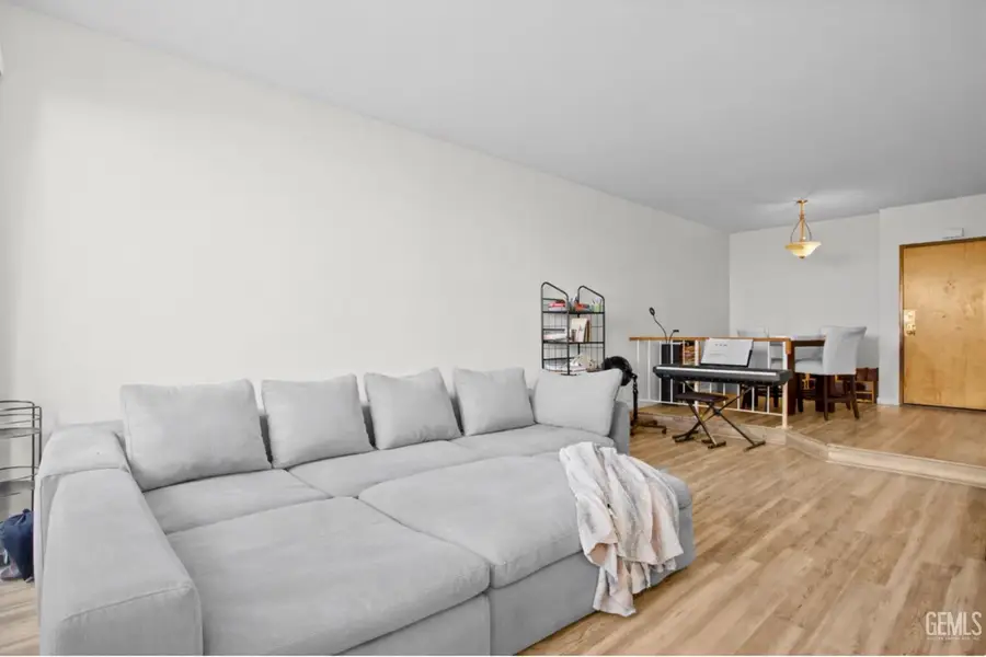 19009 SHERMAN WAY #2, Reseda, CA 91335 - #2