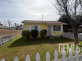 135 E ORANGE AVENUE, Shafter, CA 93263 - #3