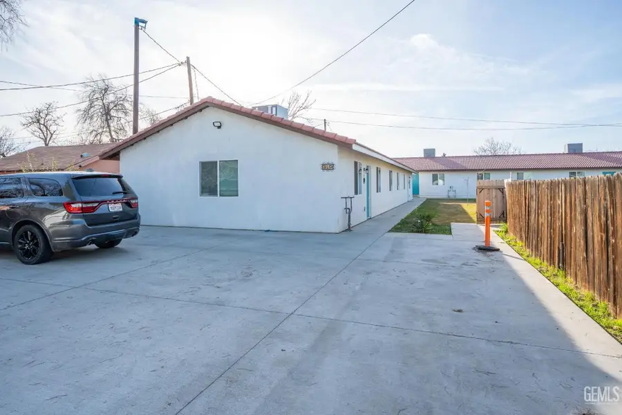713 WISTARIA STREET, Bakersfield, CA 93308 - #2