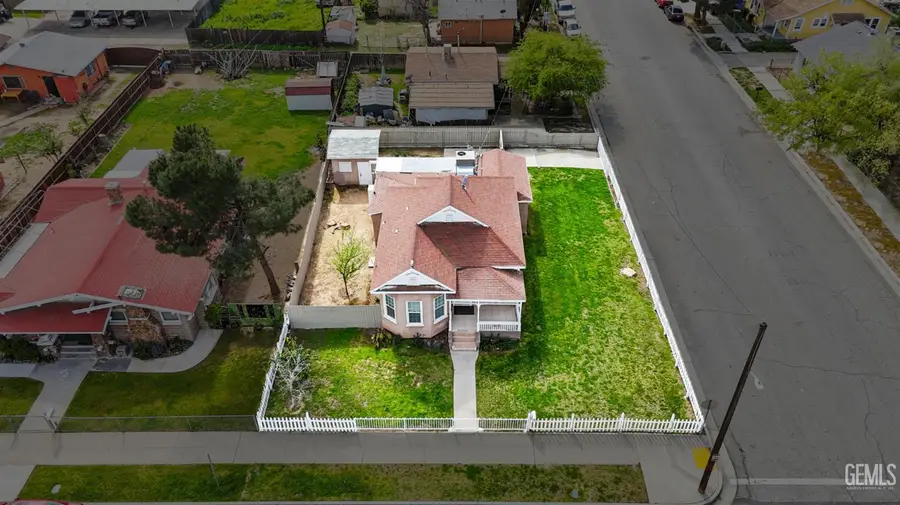 603 FLOWER STREET, Bakersfield, CA 93305 - #3