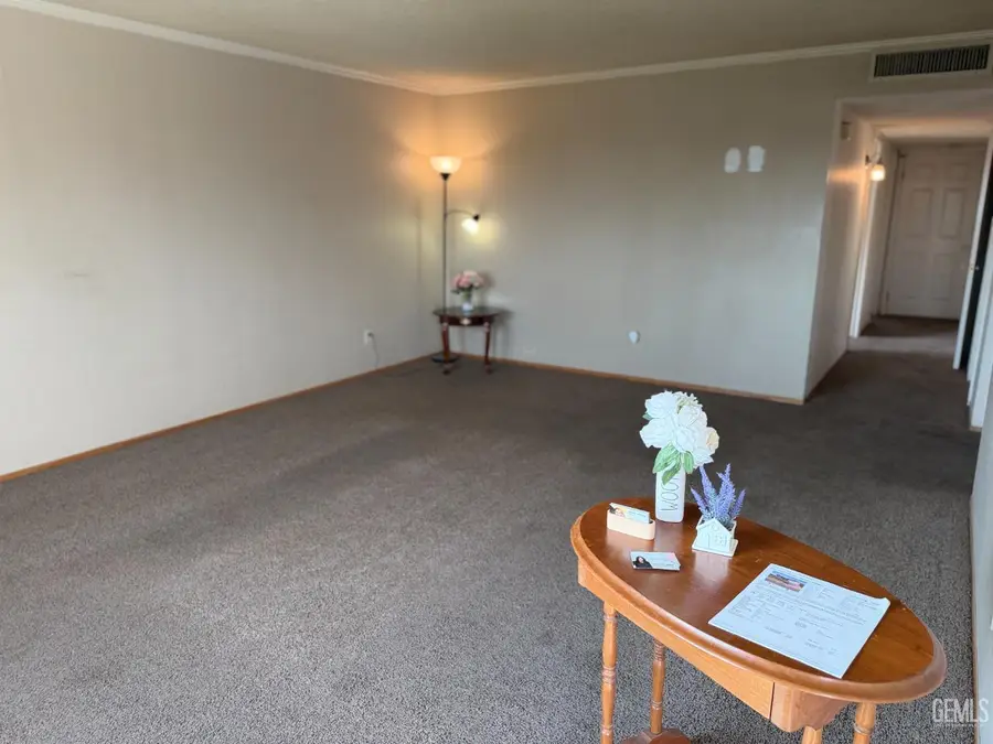 7904 NETTIE COURT, Bakersfield, CA 93306 - #3